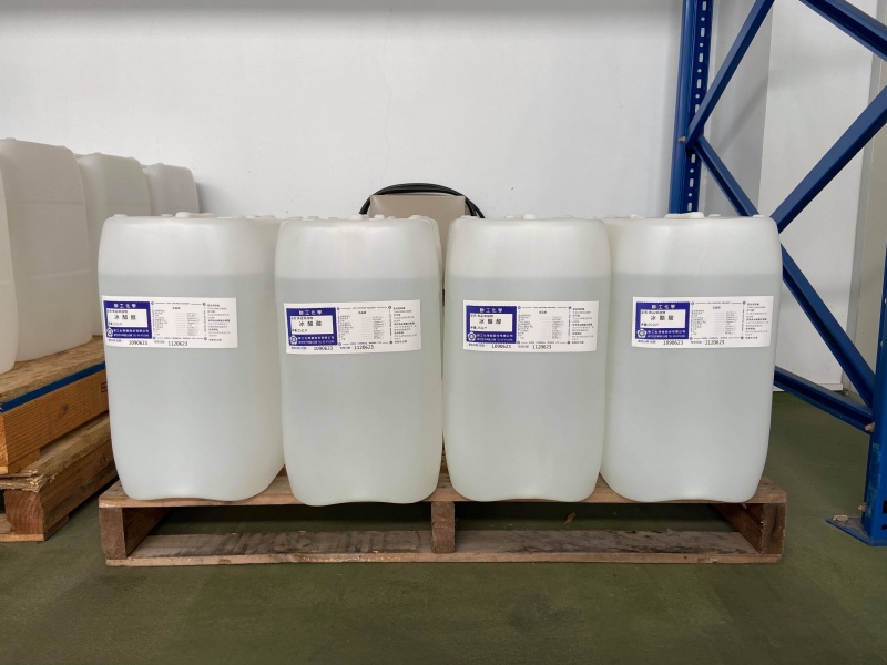 冰醋酸-乙酸-醋酸桶装和产品规格.jpg